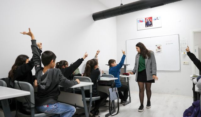 Buca Belediyesi’nden Gediz’de ücretsiz eğitim seferberliği