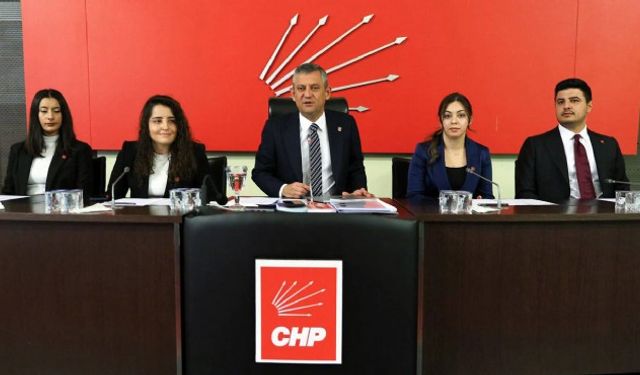 CHP Merkez Yönetim Kurulu açıklandı: İzmir’den hangi isimler yer aldı?