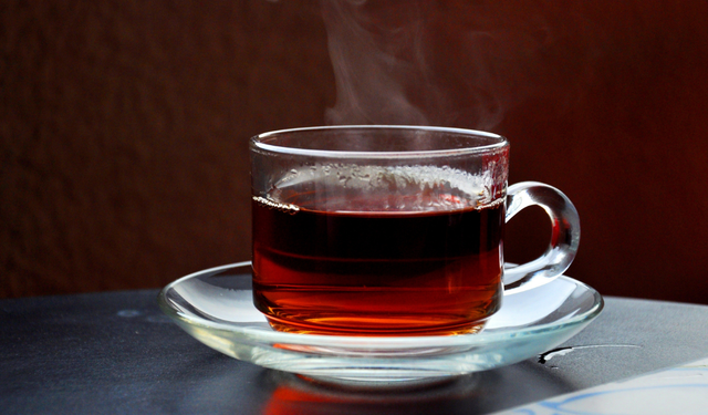 Çay mı kahve mi? Kemik sağlığınız için hangisi daha faydalı?