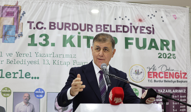 Başkan Tugay Burdur’da: Kültürel değişim Türkiye’nin geleceği için şart