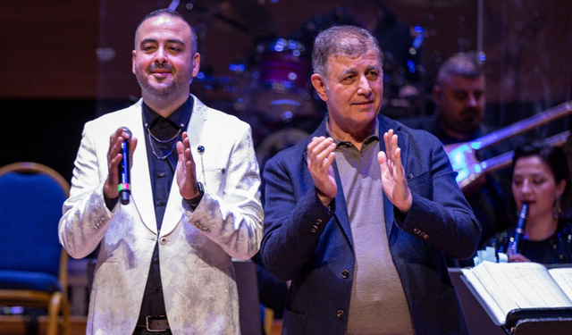 Dr. Cemil Tugay: Çok yakında İzmir Büyükşehir Belediyesi konservatuvarını açacağım