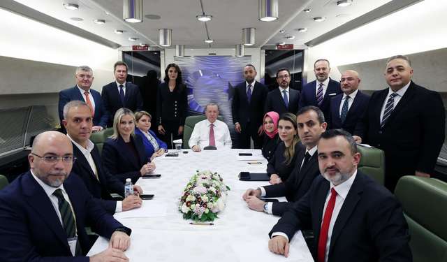 Cumhurbaşkanı Erdoğan: Milyonlarca lira transfer ücreti alan insanlar, bu işin içerisine nasıl bulaşır, nasıl girer?