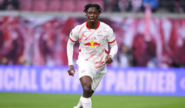 Fenerbahçe'de sol stopere yeni hedef