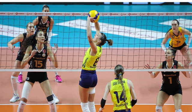 Fenerbahçe Medicana ilk mağlubiyetini aldı