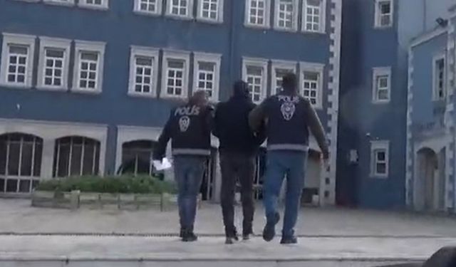 Foça’da 7 yıl 6 ay hapis cezasıyla aranan hükümlü operasyonla yakalandı