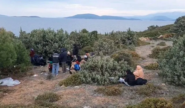 İzmir açıklarında göçmen alarmı: 120 düzensiz göçmen kurtarıldı