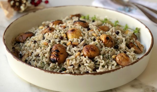 Yılbaşı sofralarının klasik lezzeti: Kestaneli pilav nasıl yapılır?