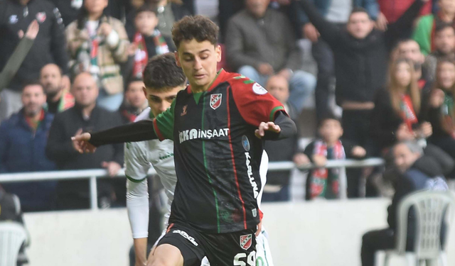 Karşıyaka’nın genç yıldızı Adem şimdiden göz dolduruyor