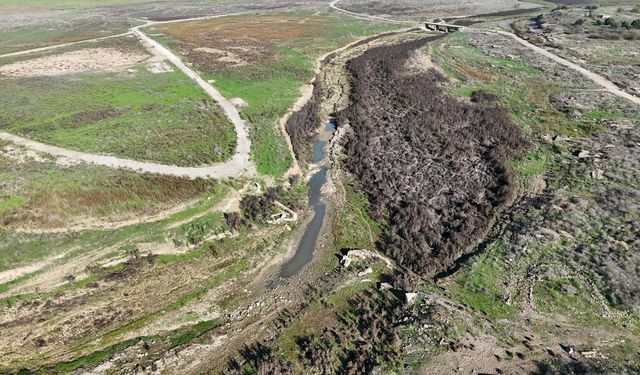 İzmir barajlarında alarm: Tahtalı’da su yüzde 1’e düştü