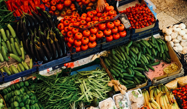 Kasımda en çok zamlanan ve ucuzlayan ürünler belli oldu