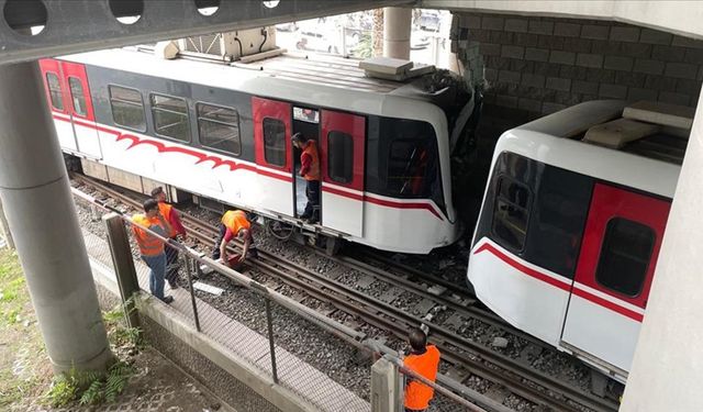 İzmir Metro’da faciaya ramak kaldı: Vagonlar raydan çıktı, seferler durduruldu