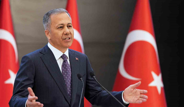 Bakan Yerlikaya: Son bir yılda 578 bin Suriyeli ülkesine geri döndü