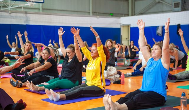 Karşıyaka Belediyesi’nden sağlıklı yaşama spor desteği