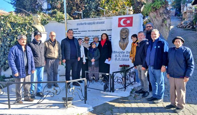 CHP Çeşme Kadın Kolları, Zübeyde Hanım’ı vefatının 103'üncü yılında andı