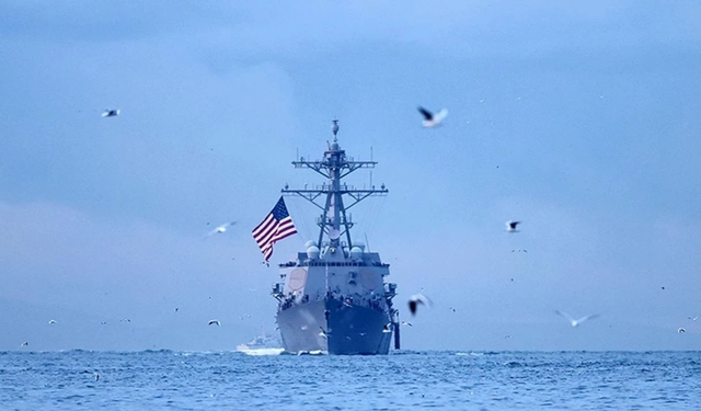 ABD, Kuzey Atlantik’te Rus petrol tankerine el koydu