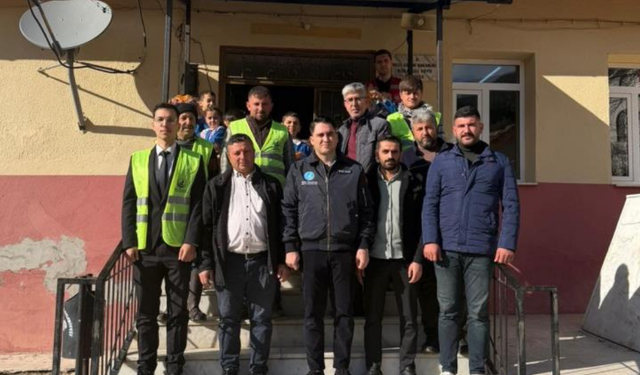 Kızılkeçili İlkokulu’na Ülkü Ocakları’ndan anlamlı destek