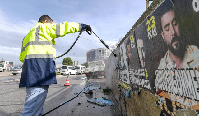 İzmir’de izinsiz afişlere sıkı denetim: 1 milyon lirayı aşan ceza