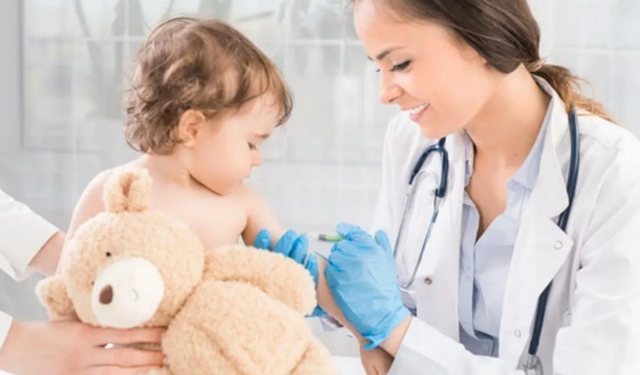 Uzmandan uyarı: Aşı reddinin tüm toplumu tehlikeye attığı bilinmelidir