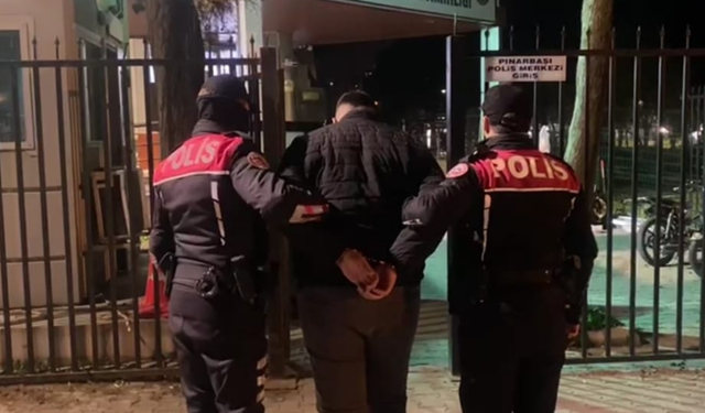 Sahte polis kimliğiyle yakalandı: 128 suçtan aranıyordu