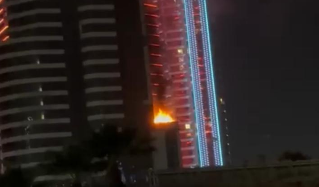 Bayraklı'daki yangın, ekipleri harekete geçirdi