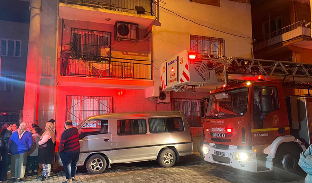 Buca’da apartman dairesinde yangın: 11 yaşındaki çocuk hayatını kaybetti