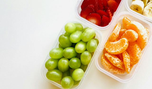 Uzmanı uyardı: Plastik kaplara asla koymamanız gereken 10 şey