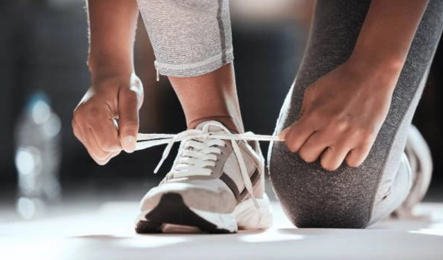 Uzmanı uyardı: Yanlış ayakkabı, topuk dikeni riskini artırıyor