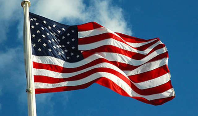 Trump'ın konutuna izinsiz girmeye çalışan bir kişi öldürüldü