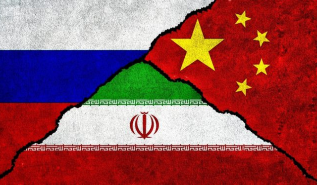 İran, Rusya ve Çin deniz tatbikatı için bir araya geliyor