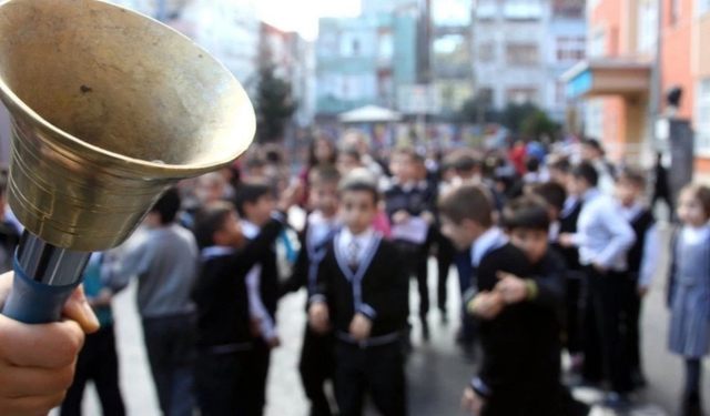 Ara tatil bitti: 18 milyon öğrenci yarın ders başı yapıyor