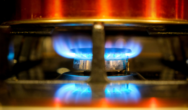 Doğalgazda yeni dönem: 65 yaş üstüne güvence bedeli muafiyeti ve 6 taksit imkanı