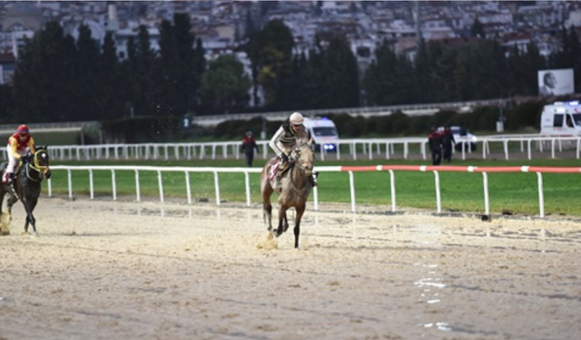 Queen Sev: TSYD İzmir Koşusu’nda zirvede