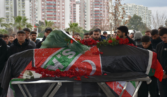 Karşıyaka’da motosiklet kazasında hayatını kaybeden KSK taraftarı toprağa verildi