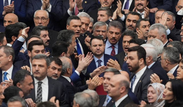 Akın Gürlek Adalet Bakanı olarak göreve başlıyor: CHP protestoya hazırlanıyor