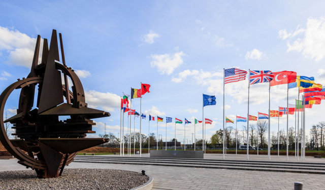 NATO Savunma Bakanları Brüksel’de toplandı