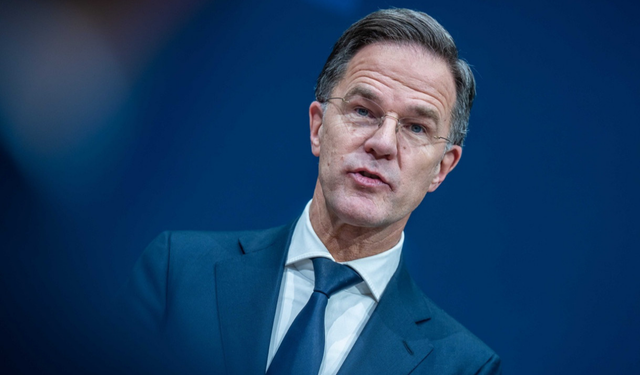 NATO Genel Sekreteri: Rusya kudretli bir ayı değil bahçe salyangozu