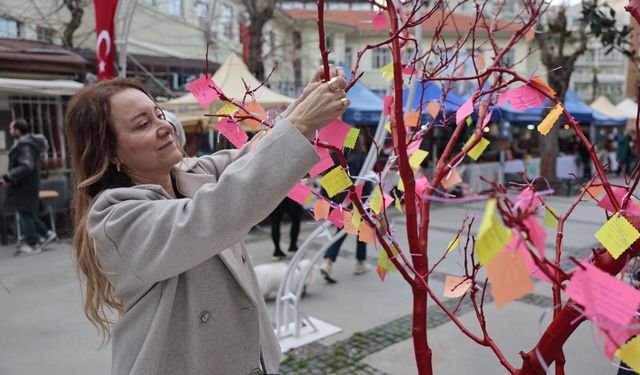 Konak’ta sevgi dolu kermes başladı