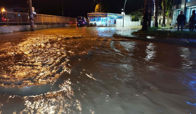 Alt geçitte suya kapılan kamyonet sürücüsünün kardeşi: Umarım bir daha olmaz