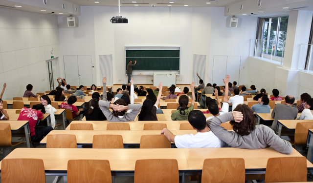 Üniversitede staj süresi uzuyor: İzmir dahil 7 ilde başlayacak