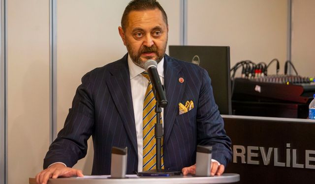 Hasan Ünal, Hızır Oruçlarının ikinci gününde Harmandalı Cemevi’nde lokma paylaştı