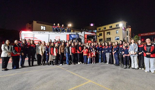 Öznur Tugay’dan ESHOT ve İtfaiye’nin kadın emekçilerine iftar buluşması: İyi ki varsınız