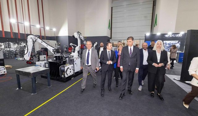 İzmir fuarcılıkta gücünü gösterdi: Üç dev fuar aynı anda kapılarını açtı