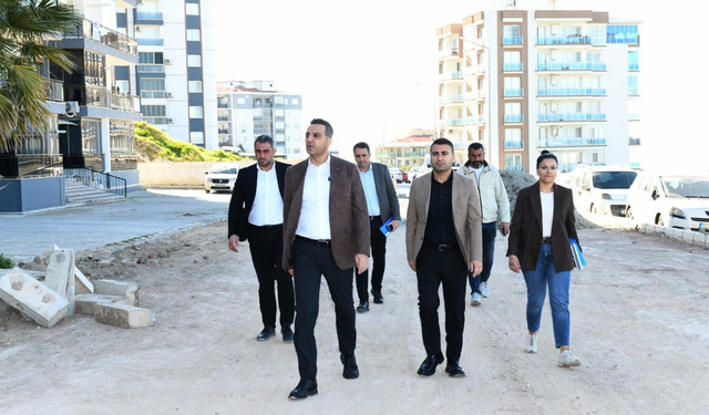 Çiğli’de bahar hareketliliği: Temizlikten asfalta, parklardan budamaya yoğun mesai