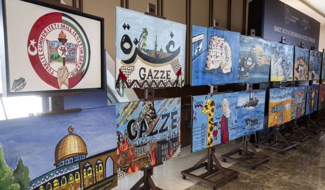Filistinli öğrencilerin resimleri Külliye’de Ramazan etkinliklerinde sergileniyor