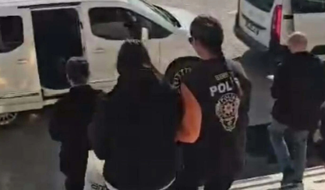 İzmir’de ‘ücret iadesi vaadiyle’ dolandırıcılık operasyonu: 1 tutuklama