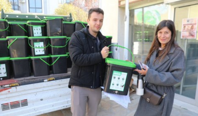 Seferihisar’da organik atıklar komposta dönüşüyor