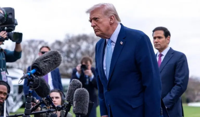 Trump: İran ile görüşmeler sürüyor, saldırılar 5 gün ertelendi