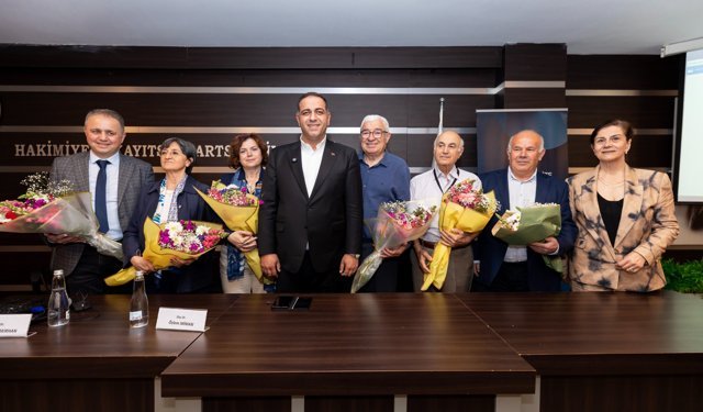 Narlıdere’de 3'üncü Yaş Üniversitesi için imzalar atıldı