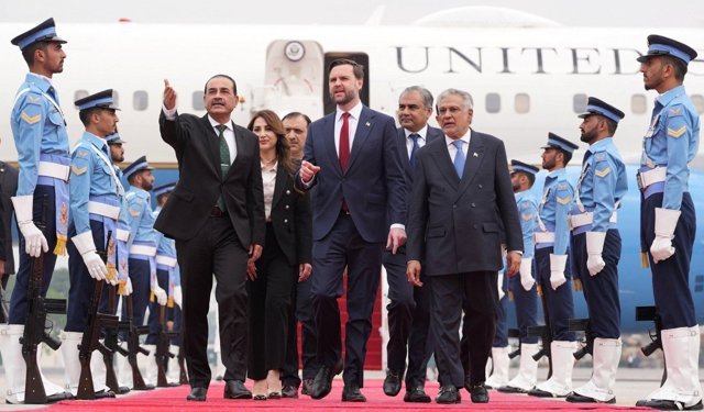 ABD heyeti İran müzakereleri için İslamabad’a ulaştı