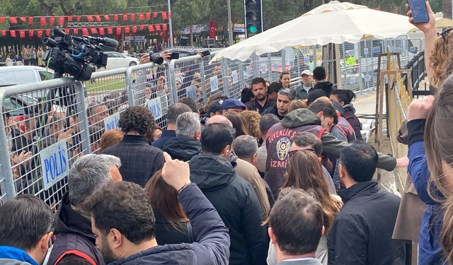 Meslek Fabrikası direnişinin 4'üncü gününde Başkan Tugay binaya giremedi